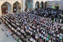 نماز عید سعید فطر در مسجد جامع رفسنجان اقامه شد/ تصاویر