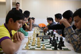مسابقات شطرنج دانش آموزی در رفسنجان برگزار شد / عکس