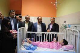 عیادت از کودکان بیمار در بیمارستان‌ علی ابن ابیطالب رفسنجان + تصاویر