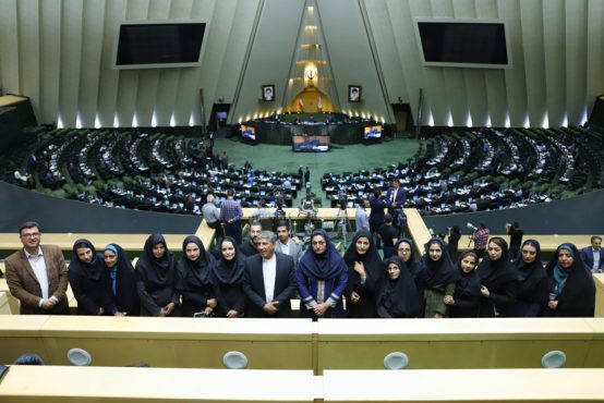 ولوله ی خبرنگاران رفسنجان در مجلس به روایت تصویر