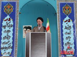 نماز جمعه قرارگاه فرهنگی انقلاب اسلامی است