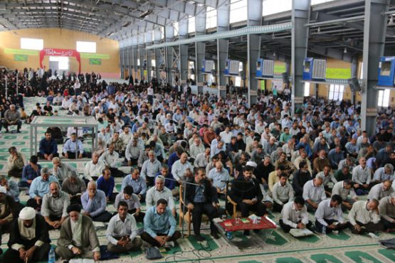 زمزمه دعای عرفه در شهر رفسنجان / گزارش تصویری