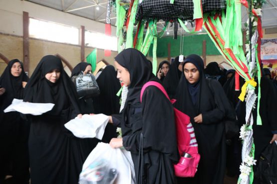 اعزام دانش آموزان دختر رفسنجان به اردوی راهیان نور/ تصاویر