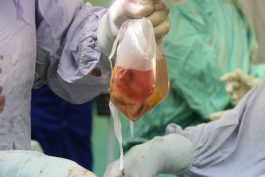 قلب حیات بخش، مسافر پرواز رفسنجان به تهران + عکس