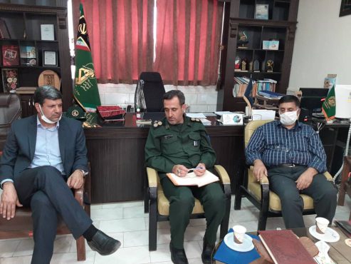 دیدار رئیس مرکز انتقال خون و مسئول کانون بسیج جامعه پزشکی رفسنجان با فرمانده سپاه شهرستان / تصاویر