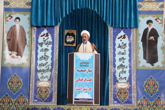 انتقاد امام جمعه رفسنجان از افزایش افسار گسیخته تورم/ خدمات دولت ها در غبار تورم دیده نمی شود