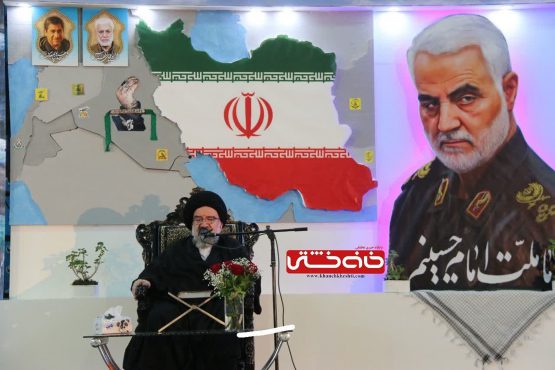 تشییع سردار سلیمانی به دنیا نشان داد که انقلاب اسلامی همچنان زنده است