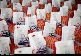 نخستین بسته های اهدایی ستاد فرمان امام در رفسنجان توزیع شد
