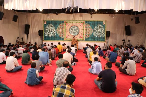 جشن آغاز امامت امام زمان (عج) در حسینیه نخل رفسنجان+ عکس