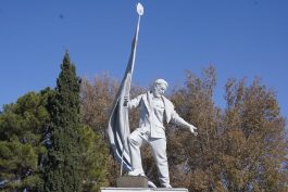 رونمایی از اِلمان جدید میدان بسیج در رفسنجان