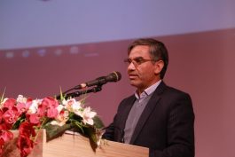 دانشجویان مایه مباهات و آیندهسازان کشور هستند