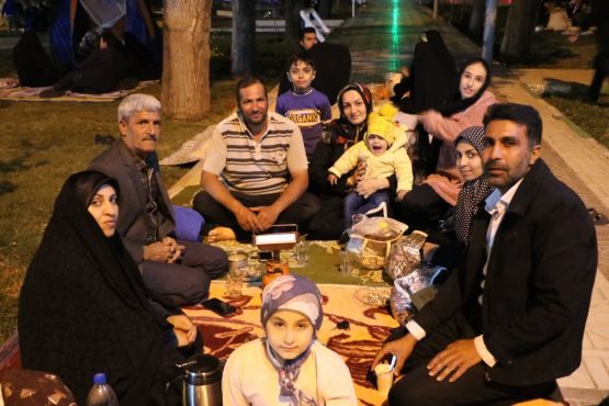 سیزده بدر بعد افطار در بوستان‌های رفسنجان