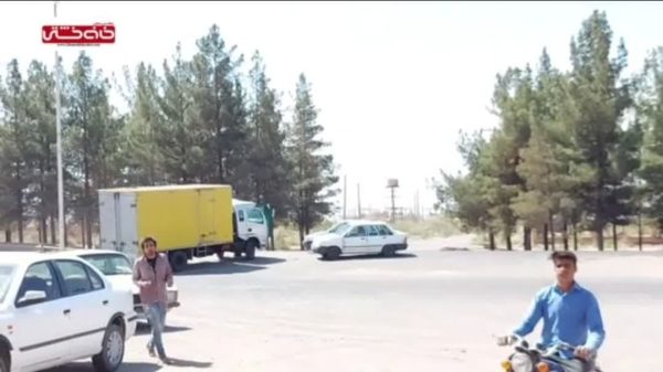 گلایه مردم عبدالله آباد رفسنجان از تقاطع خطرناک ورودی این روستا