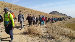 قله الوند همدان زیر پای کوهنوردان رفسنجان