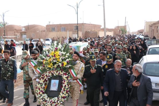 پیکر سرباز حادثه پادگان باغین کرمان در رفسنجان تشییع شد