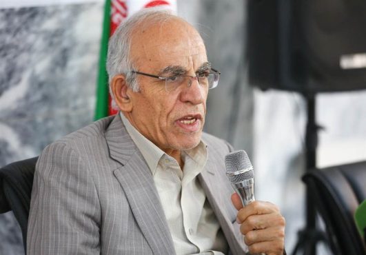 <span style='color:#a2a2a2;font-size:12px;'>ویدئو؛</span><br/>تشریح جزئیات طرح پزشکیان برای گرانی بنزین