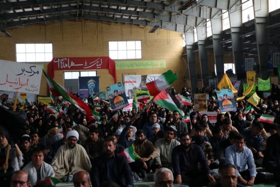 <span style='color:#a2a2a2;font-size:12px;'>گزارش تصویری؛</span><br/>اجتماع یومالله ۱۳ آبان در رفسنجان برگزار شد