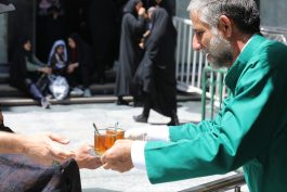 <span style='color:#a2a2a2;font-size:12px;'>گزارش تصویری؛</span><br/>خدمت صادقانه در صحن کوثر
