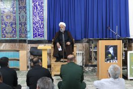 <span style='color:#a2a2a2;font-size:12px;'>امام جمعه؛</span><br/>نسل جدید با ابعاد شخصیت امام(ره) آشنا شود