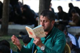 برگزاری نخستین مراسم معنوی قرائت دعای عرفه در چایخانه امام حسین (ع) پارک لاله رفسنجان