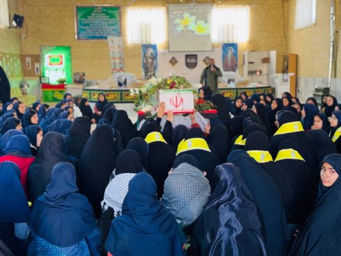 <span style='color:#a2a2a2;font-size:12px;'>گزارش تصویری؛</span><br/>پیکر مطهر شهید گمنام میهمان مدارس شهرستان رفسنجان شد