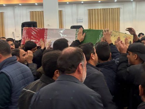 <span style='color:#a2a2a2;font-size:12px;'>گزارش تصویری؛</span><br/>وداع باشکوه با شهید گمنام در شب شهادت حضرت زهرا(س)