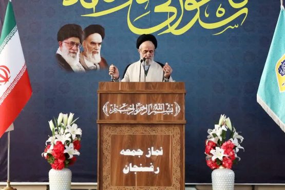 <span style='color:#a2a2a2;font-size:12px;'>امام جمعه موقت رفسنجان:</span><br/>بصیرت و تقوا، رمز عبور ملت ایران از فتنه‌ها و جنگ نرم دشمن است