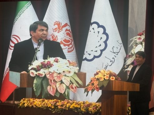 <span style='color:#a2a2a2;font-size:12px;'>استاندار کرمان:</span><br/>عبور از خام‌فروشی مس با تکیه بر نوآوری و صنایع پایین‌دستی امکان‌پذیر است