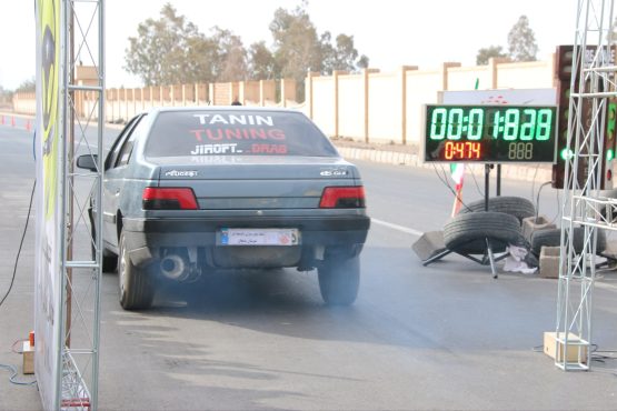 <span style='color:#a2a2a2;font-size:12px;'>رفسنجان میزبان رقابت‌های نفس‌گیر درگ؛</span><br/>نمایش قدرت، سرعت و هیجان در دل کویر