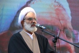 <span style='color:#a2a2a2;font-size:12px;'>امام جمعه رفسنجان:</span><br/>ثابت قدم مثل کوه در مقابل دشمن ایستاده‌ایم