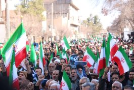 <span style='color:#a2a2a2;font-size:12px;'>فیلم؛</span><br/>خروش مردم رفسنجان علیه اغتشاش‌گران تروریست