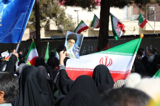 <span style='color:#a2a2a2;font-size:12px;'>همزمان با سالگرد پیروزی انقلاب اسلامی؛</span><br/>حضور پرشور مردم رفسنجان در راهپیمایی ۲۲ بهمن ۱۴۰۴