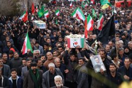 <span style='color:#a2a2a2;font-size:12px;'>گزارش تصویری؛</span><br/>شهدای حمله تروریستی به مدرسه میناب در رفسنجان تشییع شدند