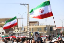 <span style='color:#a2a2a2;font-size:12px;'>گزارش تصویری؛</span><br/>‎راهپیمایی باشکوه خونخواهان رهبر شهید انقلاب در رفسنجان برگزار شد