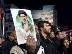 <span style='color:#a2a2a2;font-size:12px;'>گزارش تصویری؛</span><br/>چهاردهمین شب حضور پرشور مردم رفسنجان در میدان شهید سلیمانی