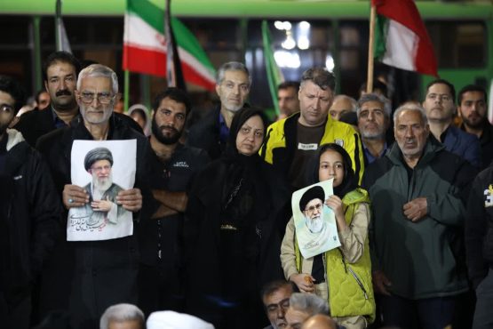 <span style='color:#a2a2a2;font-size:12px;'>گزارش تصویری؛</span><br/>حضور پرشور مردم رفسنجان در بیست‌وششمین شب اجتماع زیر باران رحمت الهی