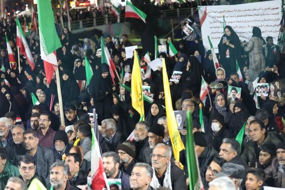 <span style='color:#a2a2a2;font-size:12px;'>گزارش تصویری؛</span><br/> بیست‌ و نهمین شب گردهمایی مردم رفسنجان در حمایت از نیروهای مسلح