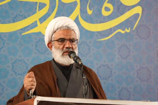 امام جمعه رفسنجان: اتحاد مقدس، رمز پیروزی در جنگ تمام‌عیار دشمن است
