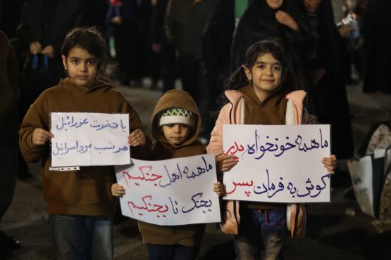 <span style='color:#a2a2a2;font-size:12px;'>گزارش تصویری؛</span><br/>برگزاری سی‌ویکمین گردهمایی مردم رفسنجان در حمایت از نیروهای مسلح