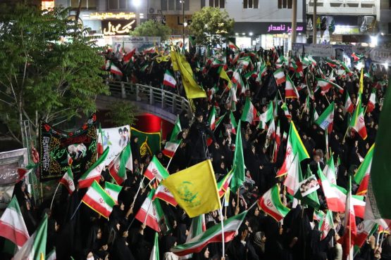 <span style='color:#a2a2a2;font-size:12px;'>گزارش تصویری؛</span><br/>چهلمین شب گردهمایی مردم رفسنجان در حمایت از نیروهای مسلح