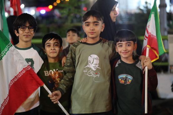 <span style='color:#a2a2a2;font-size:12px;'>گزارش تصویری؛</span><br/>چهل و هفتمین شب گردهمایی مردم رفسنجان در حمایت از نیروهای مسلح