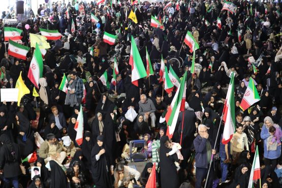 <span style='color:#a2a2a2;font-size:12px;'>گزارش تصویری؛</span><br/>پنجاهمین شب گردهمایی مردم رفسنجان در حمایت از نیروهای مسلح