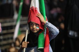 <span style='color:#a2a2a2;font-size:12px;'>گزارش تصویری؛</span><br/>پنجاه و ششمین شب گردهمایی مردم رفسنجان در حمایت از نیروهای مسلح