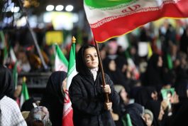 <span style='color:#a2a2a2;font-size:12px;'>گزارش تصویری؛</span><br/>پنجاه و هفتمین شب گردهمایی مردم رفسنجان در حمایت از نیروهای مسلح