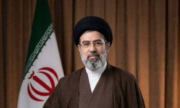 <span style='color:#a2a2a2;font-size:12px;'>رهبر انقلاب:</span><br/>فصل نوین خلیج فارس و تنگه هرمز در حال رقم خوردن است
