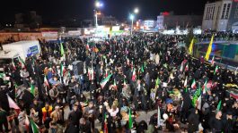 <span style='color:#a2a2a2;font-size:12px;'>گزارش تصویری؛</span><br/>شب سی و هشتم گردهمایی مردم رفسنجان در حمایت از نیروهای مسلح