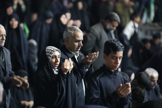 <span style='color:#a2a2a2;font-size:12px;'>ببینید:</span><br/>اولین شب قدر ۱۴۰۴