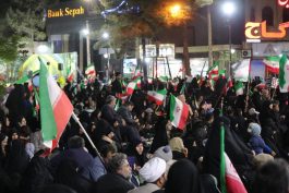 <span style='color:#a2a2a2;font-size:12px;'>گزارش تصویری؛</span><br/>شب پنجاه و دوم گردهمایی مردم رفسنجان در حمایت از نیروهای مسلح