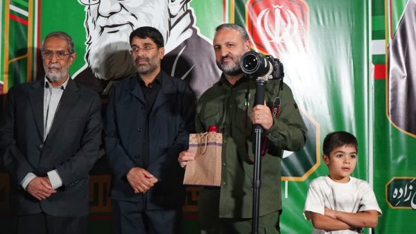 حرکت نمادین مدیر رسانه در رفسنجان: دوربین، سلاح ما در دفاع از وطن