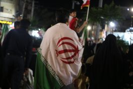 <span style='color:#a2a2a2;font-size:12px;'>گزارش تصویری؛</span><br/>هفتاد و سومین شب گردهمایی مردم رفسنجان در حمایت از نیروهای مسلح